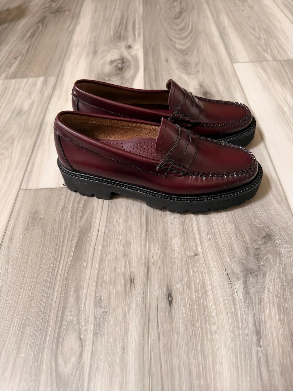 G.H. Bass Weejuns Whitney Super Lug Penny Loafers Wine Leather Women’s 7M